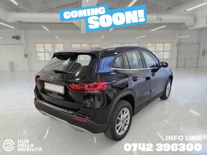 MERCEDES-BENZ GLA 180 d Automatic Business
